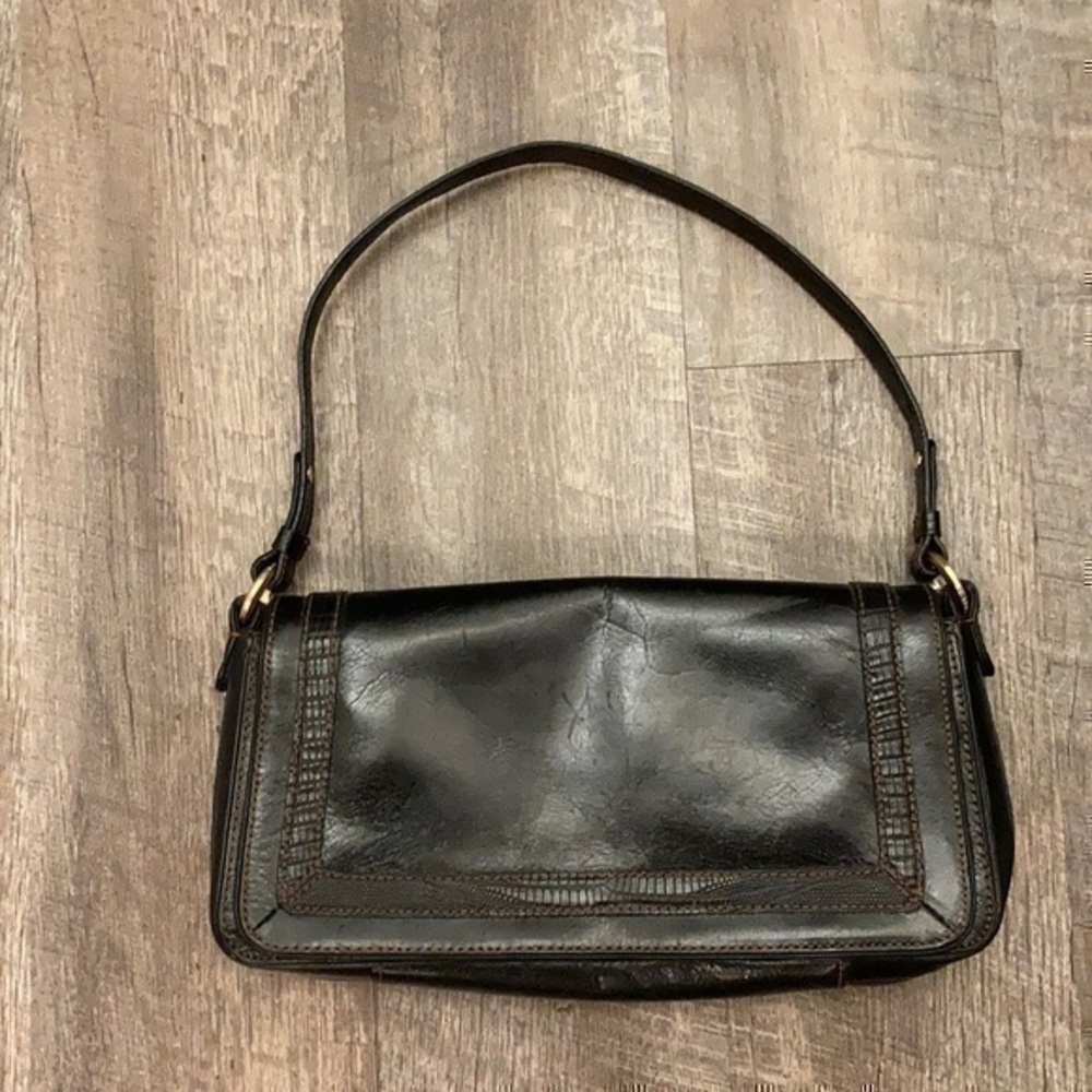 Ellen Tracy black leather shoulder bag purse